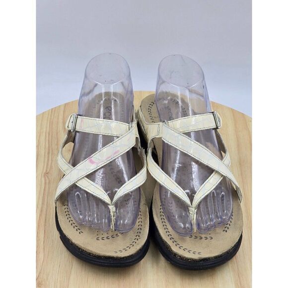 ECCO Comfort Patent Crock Strappy thong Sandals Women’s Sz  EU 39 U.S 8-8.5 - Picture 1 of 8